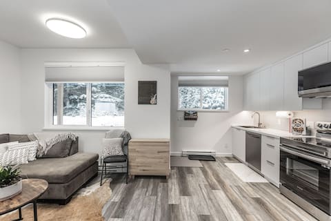 Successful Airbnb property: Mamquam Mountain Suite in Squamish