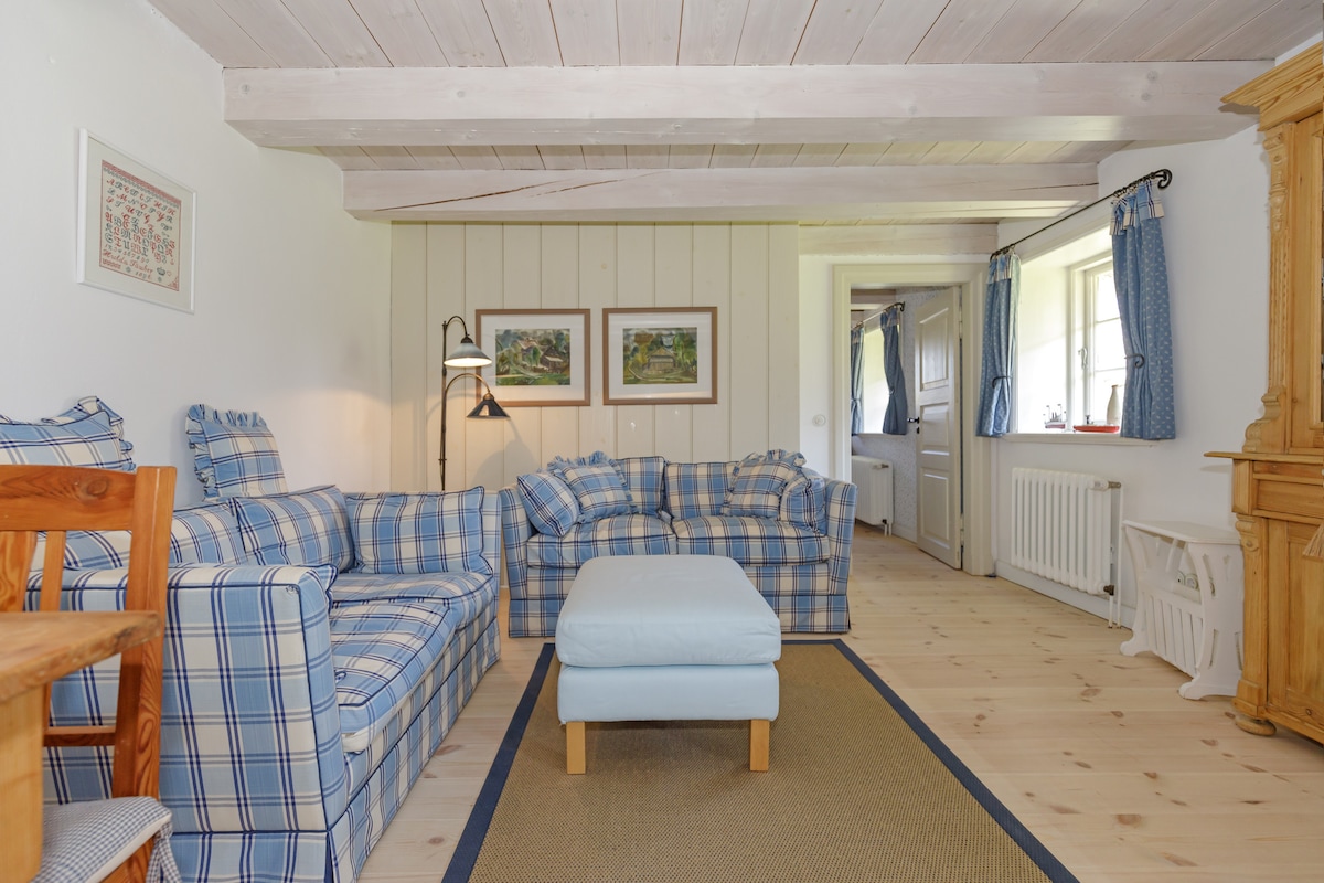 Top Airbnb: Thatched farmhouse with pool, garden, pond à Kühlungsborn