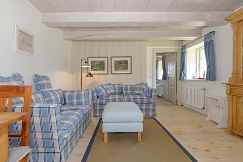 Top Airbnb: Thatched farmhouse with pool, garden, pond in Kühlungsborn