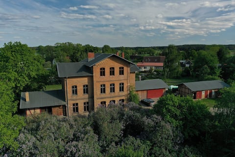 Romantic Landbahnhof 1.Stockwerk