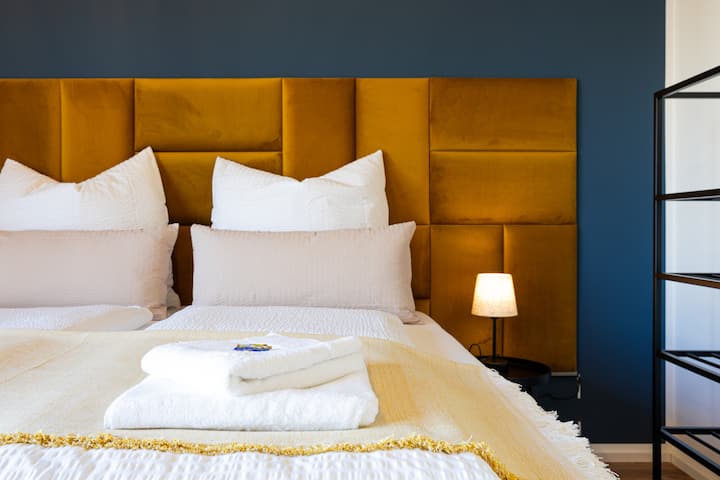 Exclusive Suite | 100inch Cinema & Popcorn-machine - Colonia