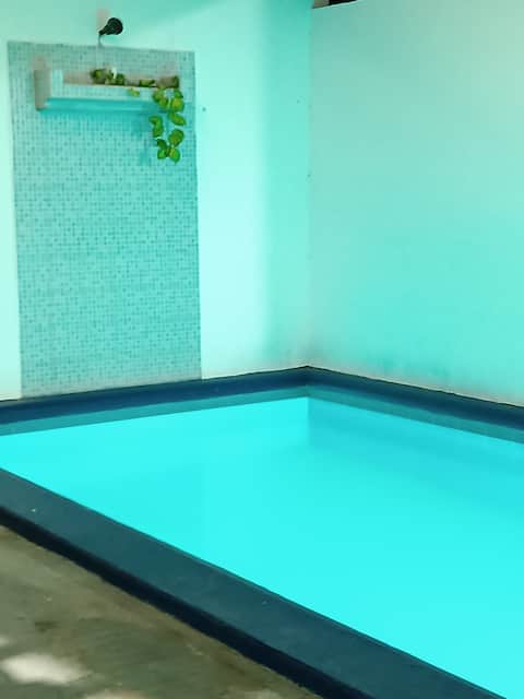 House with private pool and beach access