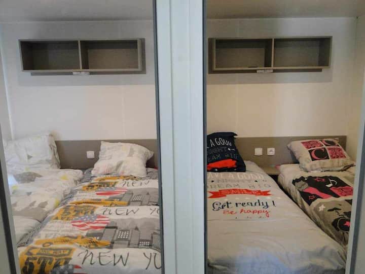 Mobile Home - Vias