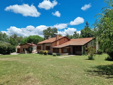 Propiedad de Airbnb exitosa: Country house in Nono en Nono