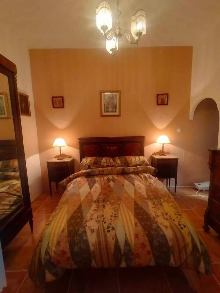 Spanish Room 