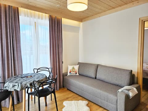 Popular Airbnb listing: Willa Szyszka Zakopane A2, Separate Bedroom in Zakopane