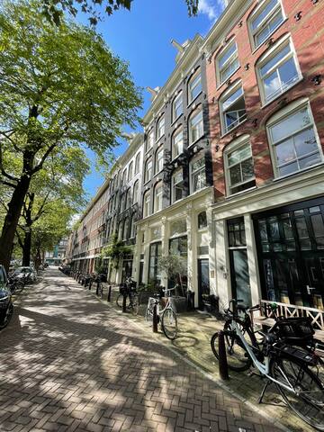 City Centre Canal view apartment gallery image 2