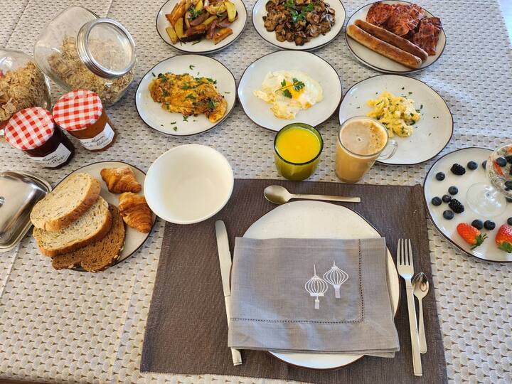 Great Suite With Breakfast Included - La Marina