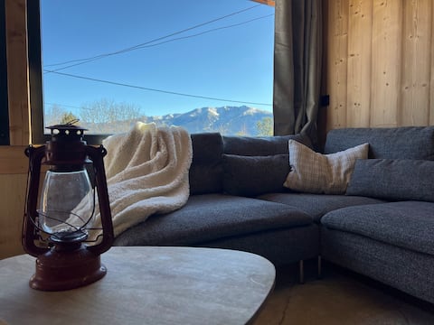 Propriété Airbnb réussie: Designer Chalet with Panoramic Views à Bolquère