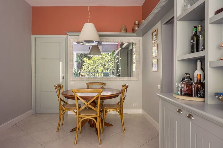 Leblon | Confortável Apt com Vista Mata gallery image 3