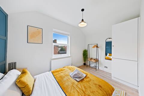 Kettering Central - Luxury One Bedroom Apartment