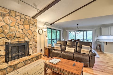 Top performing Airbnb: Roomy Smoky Mtn-View Cabin, Hot Tub, Firepit, A.T. in Highlands / Franklin