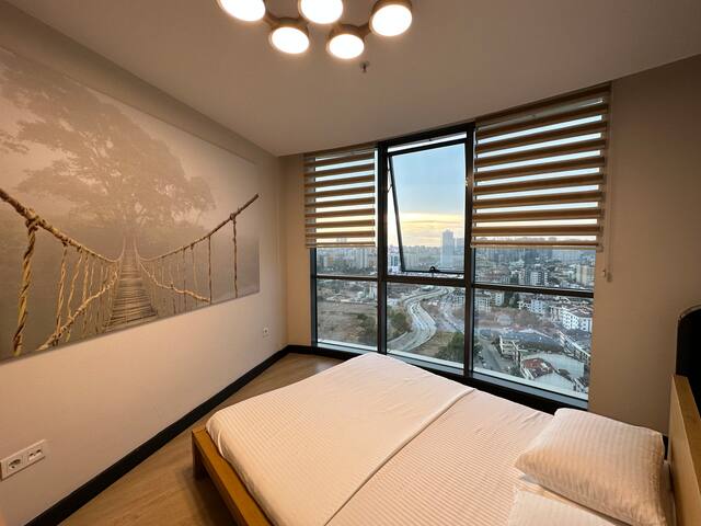 Middle of emaar-optiumum-akasya gallery image 3