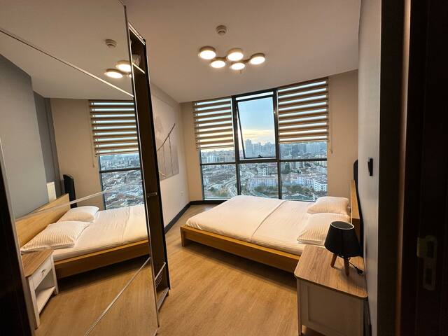 Middle of emaar-optiumum-akasya gallery image 5