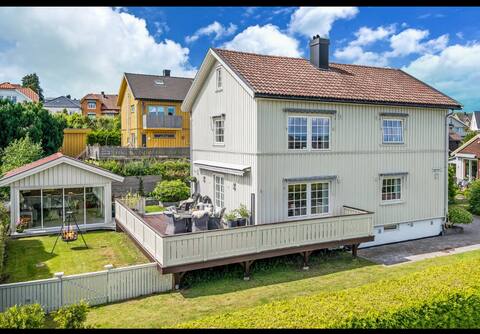 Large single-family home with sun