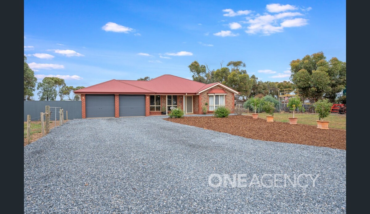 Roseworthy - Rural Living
Barossa