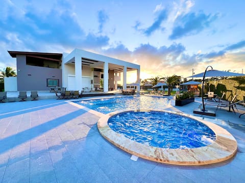 Spectacular 6 BR Villa La Vega