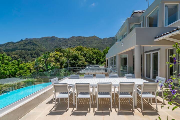 The Hillcrest House gallery image 3