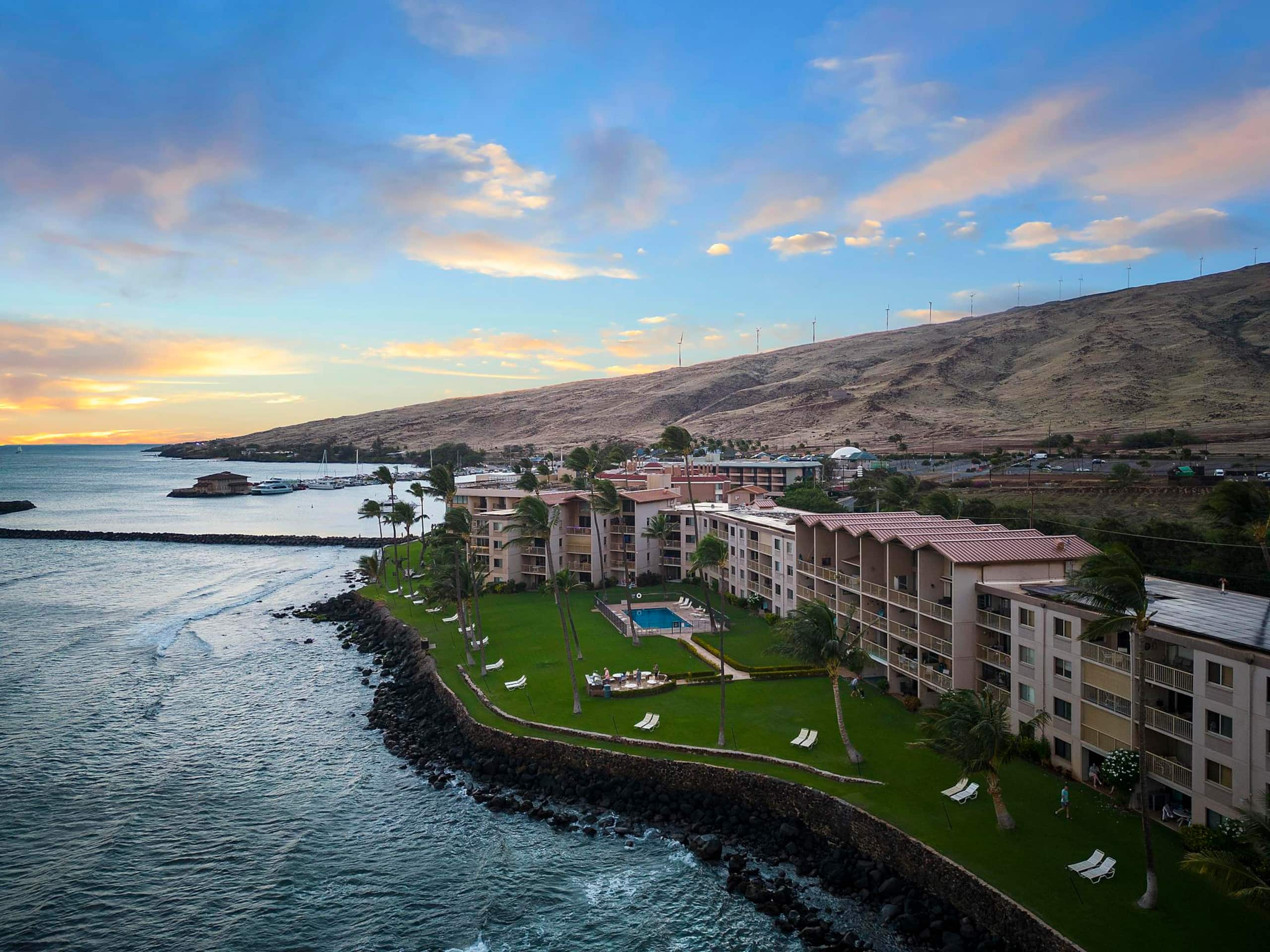 Home in Wailuku · ★4.98 · 2 bedrooms · 2 beds · 2 baths - Image 36
