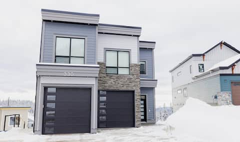 Beautiful house at Silver Star Mountain Resort!