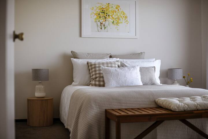 Uncle Ron’s gallery image 5