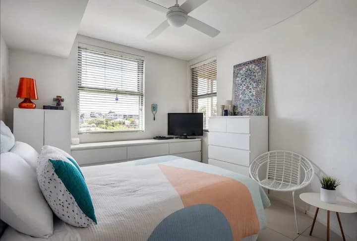 Well decorated bedroom