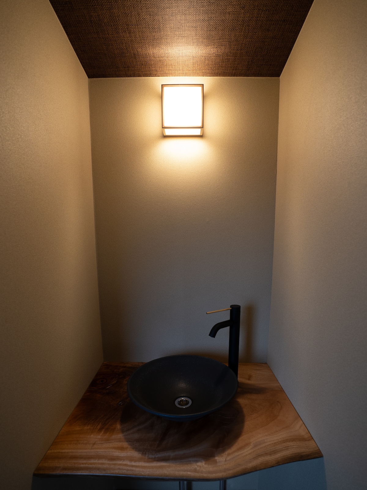 レストルーム2手洗い場