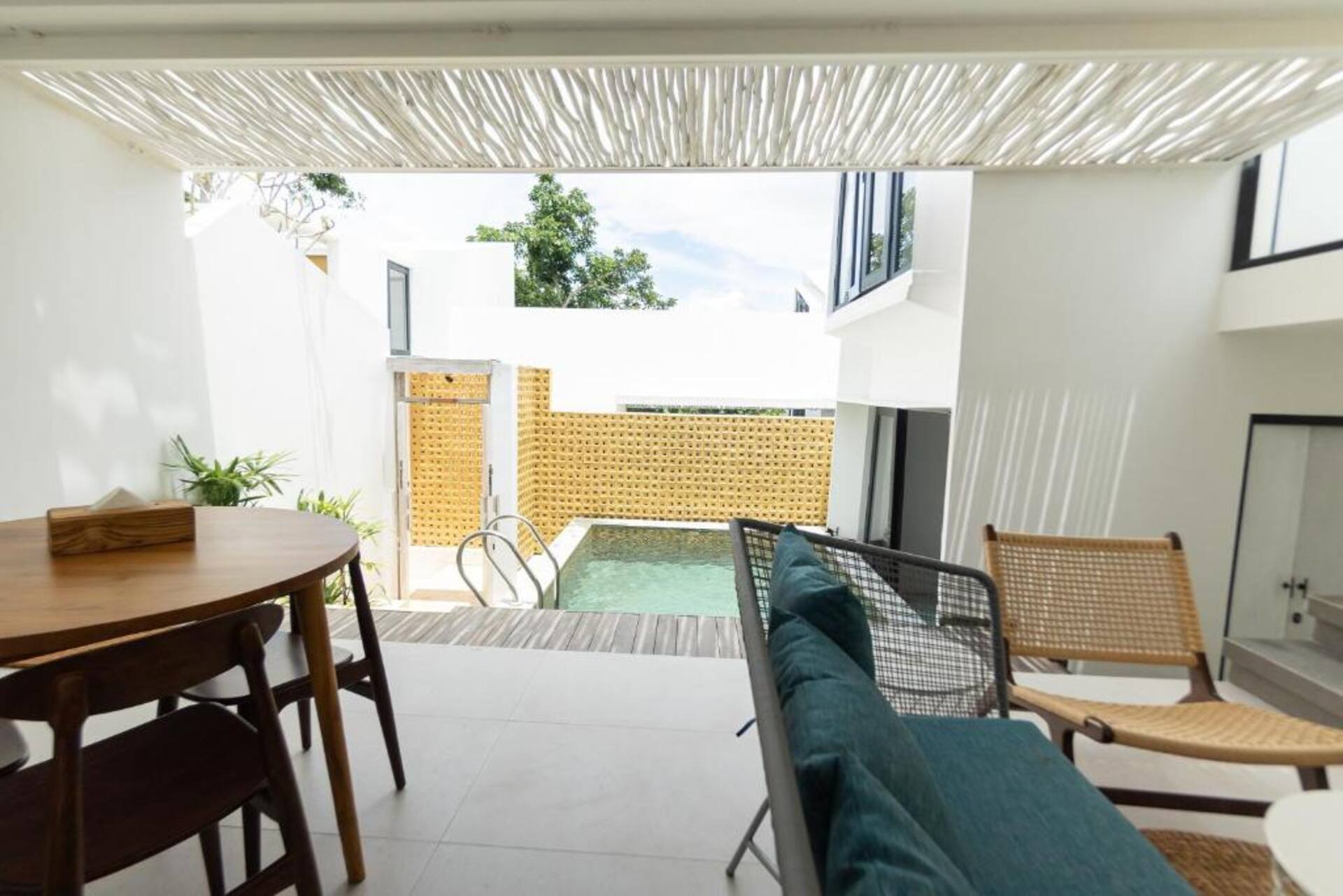 Minimalist Modern Retreat 2 Bedroom Private Villa in Canggu 2