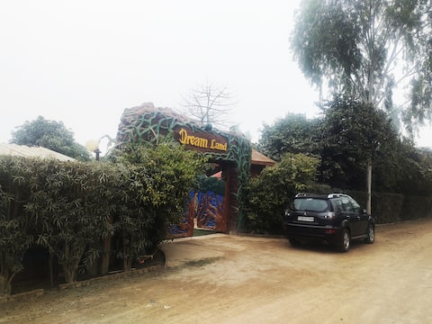 6 Bhk Farm For Big Party!