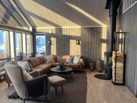 Popular Airbnb listing: Høgevarde, Flå in Flå