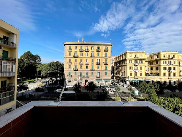 Appartamento vicino la Mostra gallery image 3