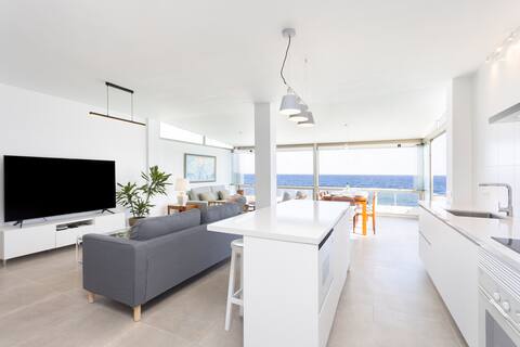 Home2Book Stunning Sea Views House, Private Pool