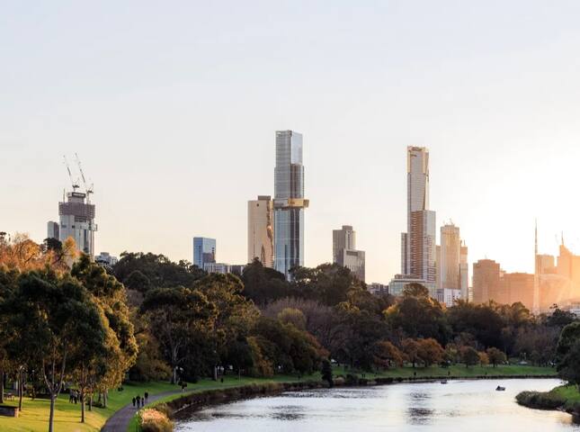 Luxury Living in CBD-108 Australia – discount on！ gallery image 2