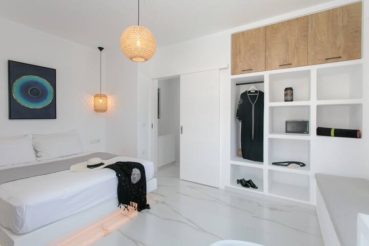 Villa Milagro 4Br with Sea View gallery image 5