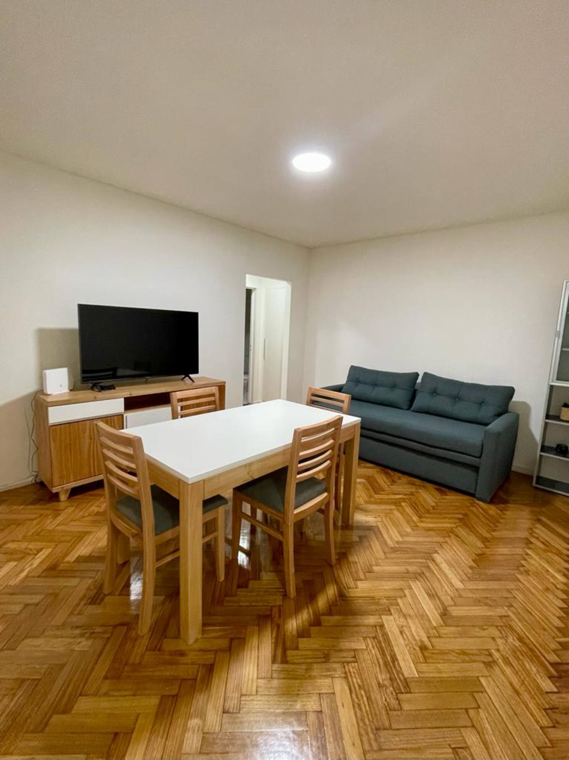 Departamento de 2 ambientes recientemente reciclado en Caballito