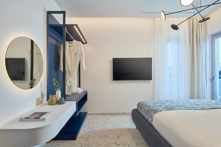 Blue Villa gallery image 3