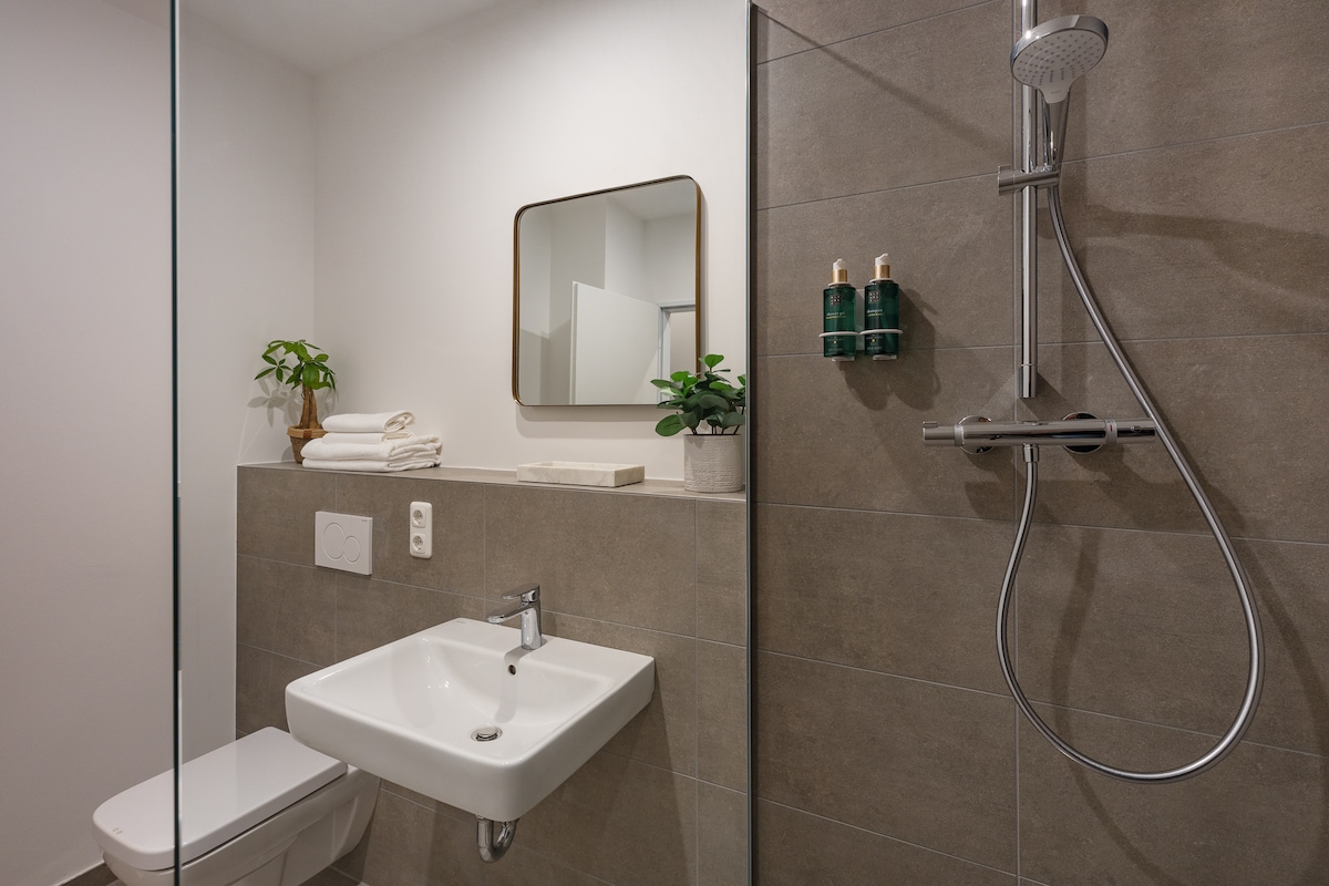 Designsuite - 2 bedrooms - fully equipped kitchen