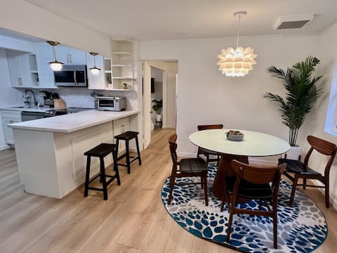 Horse Hill Retreat: Marin modern 2BR 2BA