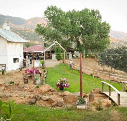 5EZ Main Ranch King Canyon NP- 24 guests