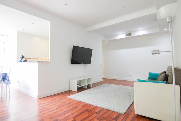 ALLforFLAT managed Airbnb listing 1