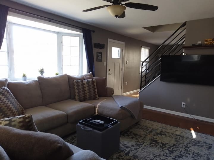 Comfy, Cozy Home By Philly, Airport, I-95, + More! - Media, PA