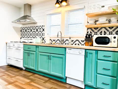 Cozy Colonial in the heart of Westfield, NY