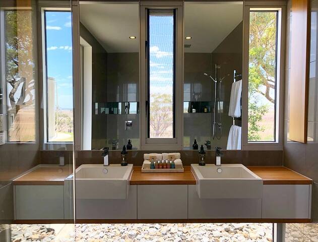 Barossa Glasshouse gallery image 5