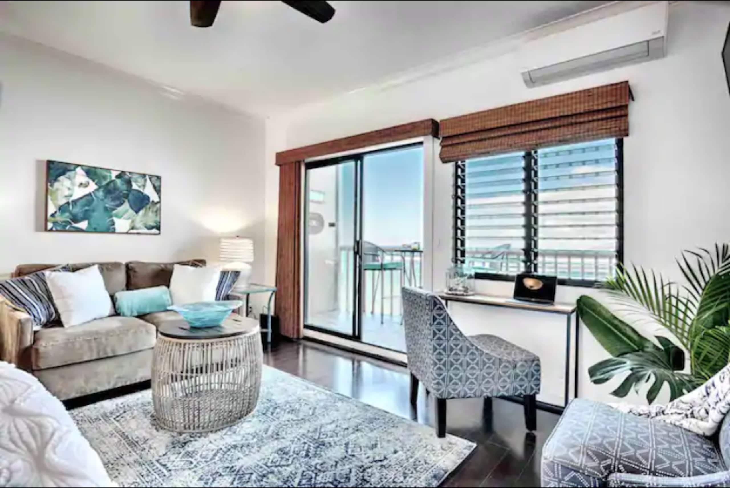 Condo in Lahaina · ★4.85 · Studio · 1 bed · 1 bath - Image 1