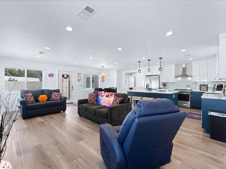 Casa Coco - Whittier, CA