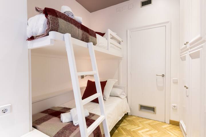 Serennia Comfort 2 – 4 bedrooms gallery image 5