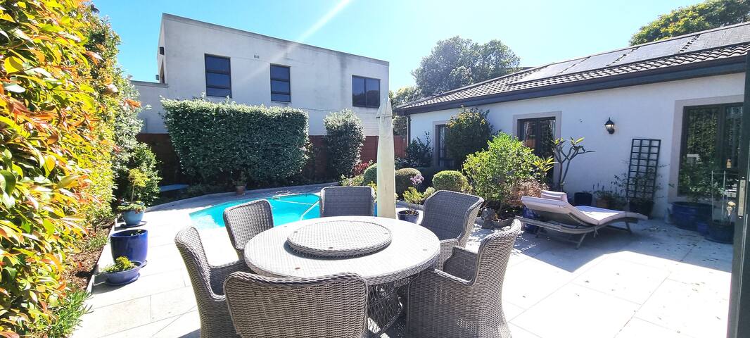 House By The Sea gallery image 4