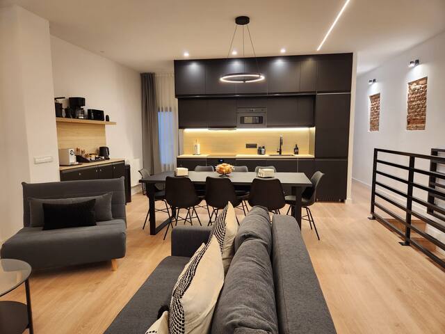 Honey Apartment in Madrid Center gallery image 3
