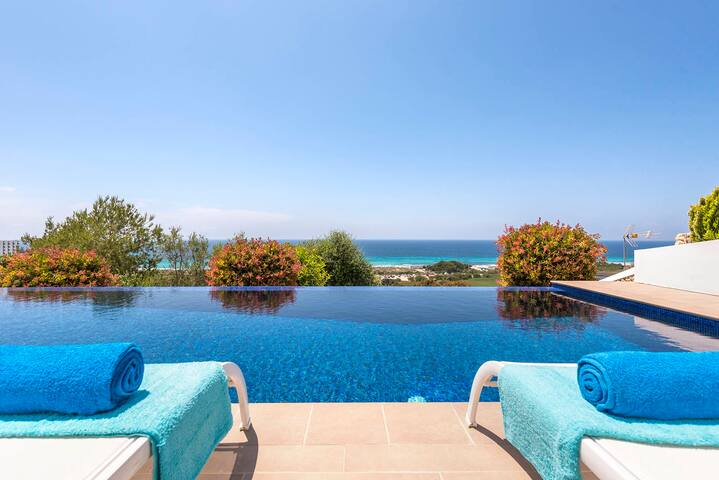 Villa Prestige Menorca Vacations gallery image 5