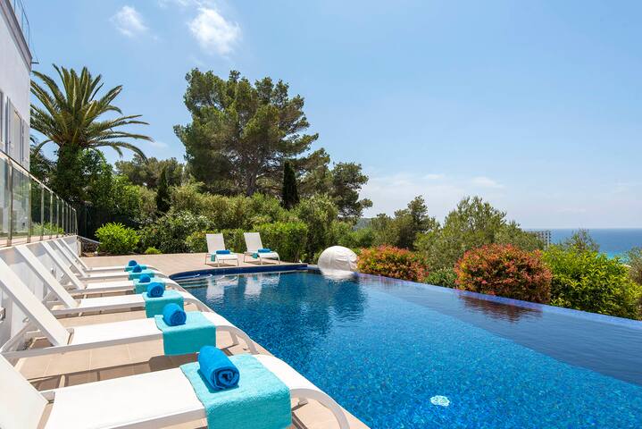 Villa Prestige Menorca Vacations gallery image 4